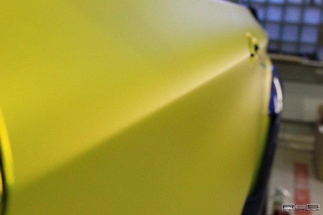 BMW X6M phủ màu crom vàng 3