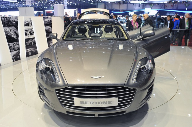 Cặp đôi Aston Martin độc của Bertone 1