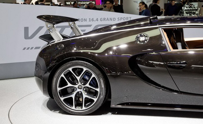 Bộ ba Bugatti Veyron đặc biệt tại Geneva Motor Show 2013 25