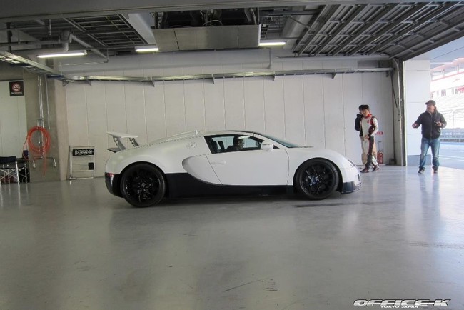 Bugatti Veyron và Maserati MC12 Corsa đua nhau khoe sắc tại Fuji Speedway 3