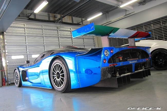Bugatti Veyron và Maserati MC12 Corsa đua nhau khoe sắc tại Fuji Speedway 8