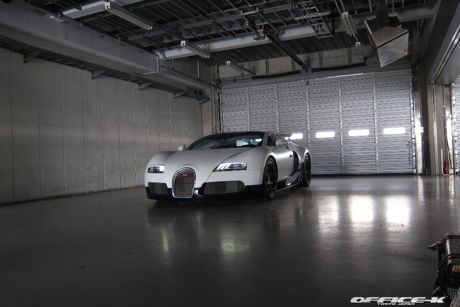 Bugatti Veyron và Maserati MC12 Corsa đua nhau khoe sắc tại Fuji Speedway 13