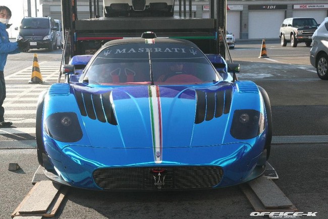 Bugatti Veyron và Maserati MC12 Corsa đua nhau khoe sắc tại Fuji Speedway 39