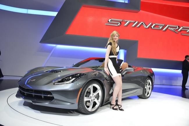Corvette Stingray Convertible: Cơ bắp, sexy, quyến rũ 22