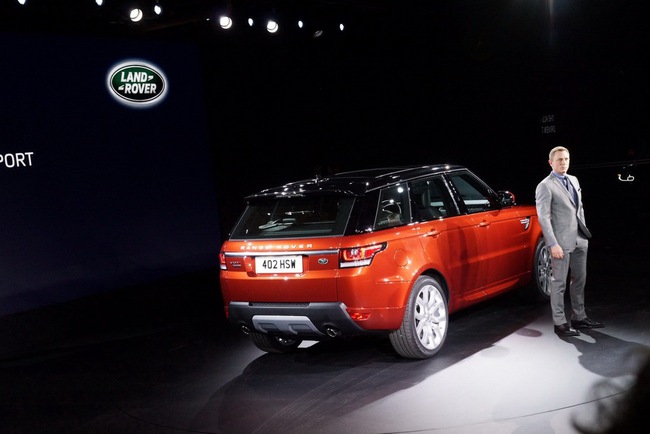 “Điệp viên 007” bỏ túi 1 triệu đô cho màn ra mắt Range Rover Sport 5
