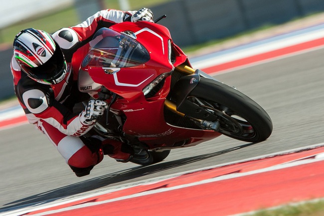 Chi tiết siêu mô tô Ducati 1199 Panigale R 17