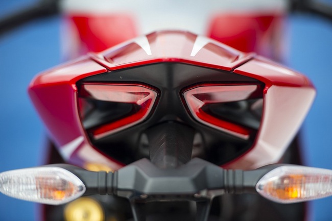 Chi tiết siêu mô tô Ducati 1199 Panigale R 32