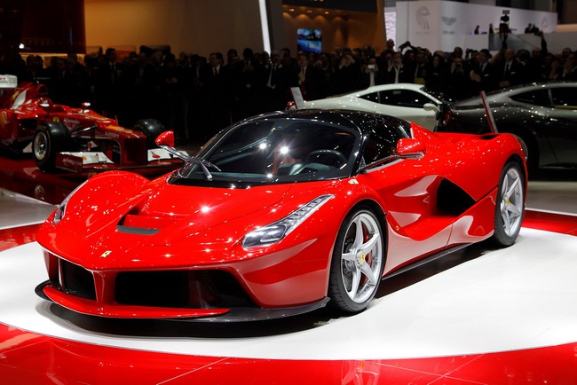 Pirelli phát triển lốp đặc biệt cho LaFerrari 6