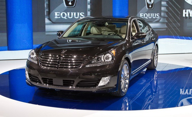 Hyundai Equus 2014: Chống lại nhóm “Quyền lực đen” 2