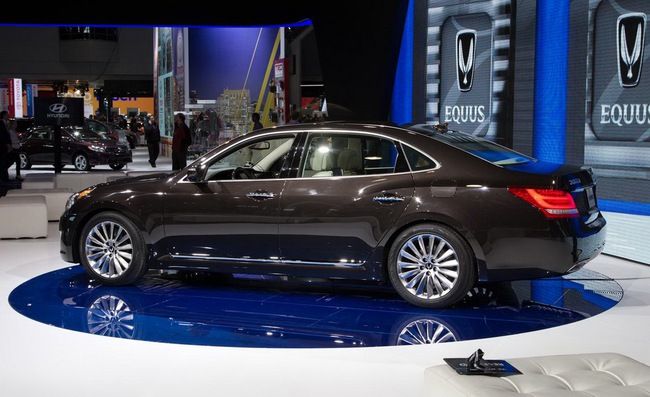 Hyundai Equus 2014: Chống lại nhóm “Quyền lực đen” 4