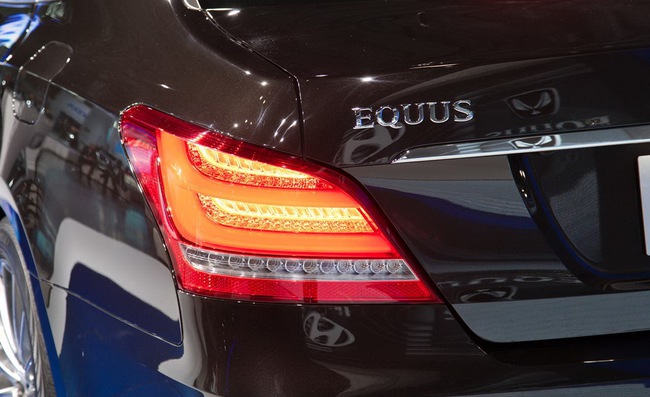 Hyundai Equus 2014: Chống lại nhóm “Quyền lực đen” 8