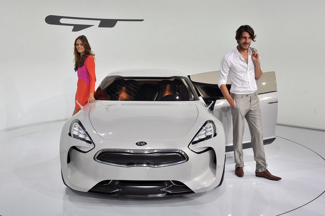 Kia GT Coupe sẽ được đưa vào sản xuất hàng loạt 1