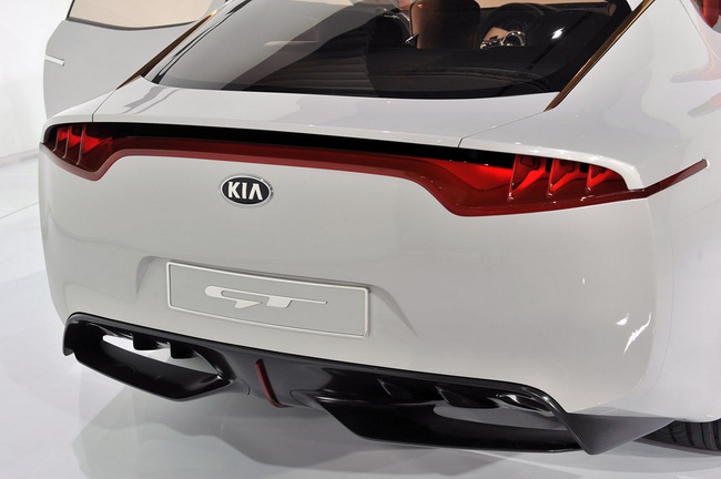 Kia GT Coupe sẽ được đưa vào sản xuất hàng loạt 11