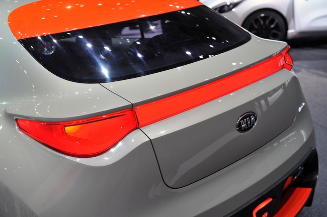Kia GT Coupe sẽ được đưa vào sản xuất hàng loạt 21