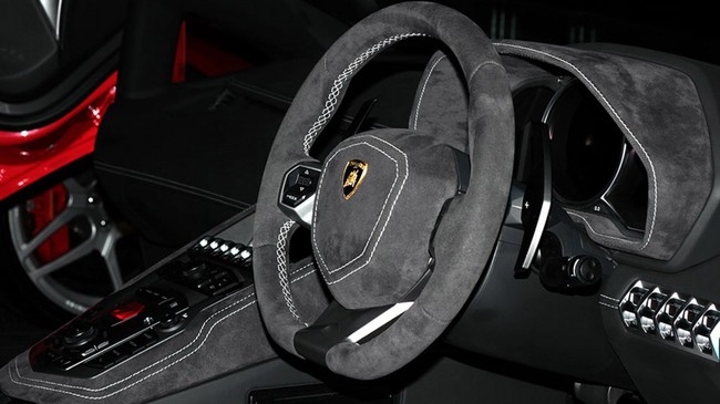 Lamborghini Aventador: Sang hơn, độc hơn với bản độ của Kahn Design 7