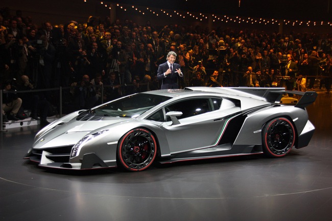 “Máy bay tiêm kích” Lamborghini Veneno chính thức trình làng 30