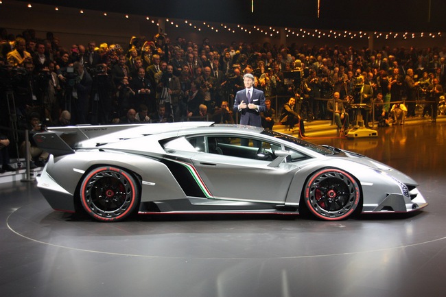“Máy bay tiêm kích” Lamborghini Veneno chính thức trình làng 31