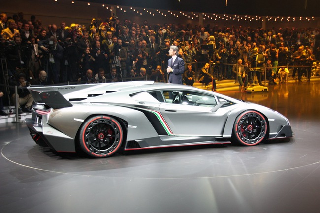 “Máy bay tiêm kích” Lamborghini Veneno chính thức trình làng 32