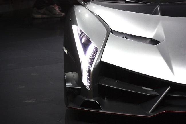 “Máy bay tiêm kích” Lamborghini Veneno chính thức trình làng 38