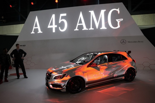 Mercedes-Benz A45 AMG: Thống trị dòng xe hatchback 1