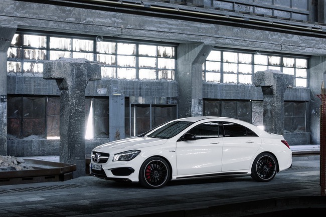 MB CLA45 AMG: 7 lít xăng/100km,  công suất 360 sức ngựa 4