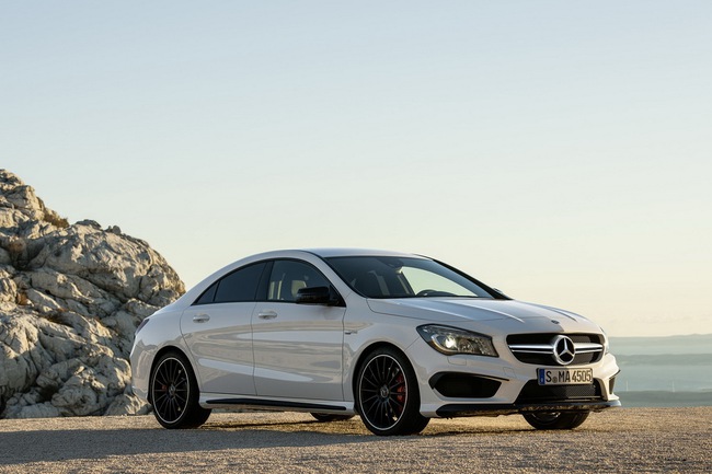 MB CLA45 AMG: 7 lít xăng/100km,  công suất 360 sức ngựa 10