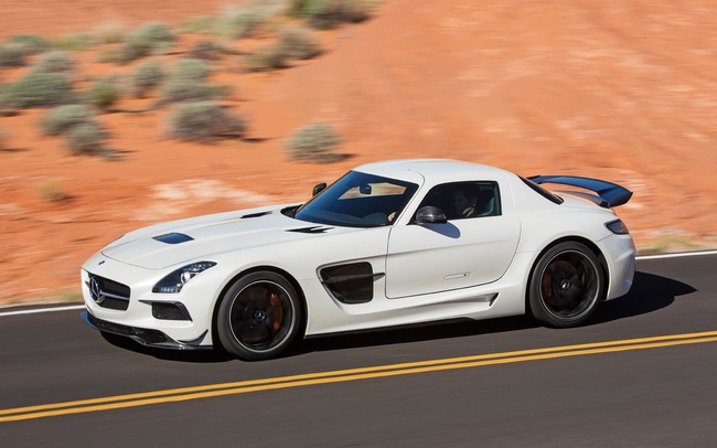 Mercedes-Benz công bố giá bán SLS AMG Black Series tại châu Âu 7