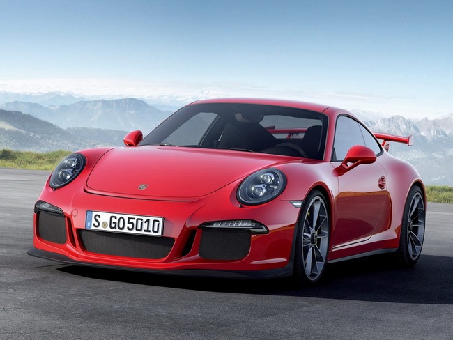 Porsche 911 GT3: Tự hào với sức mạnh và hiệu suất vượt trội 1