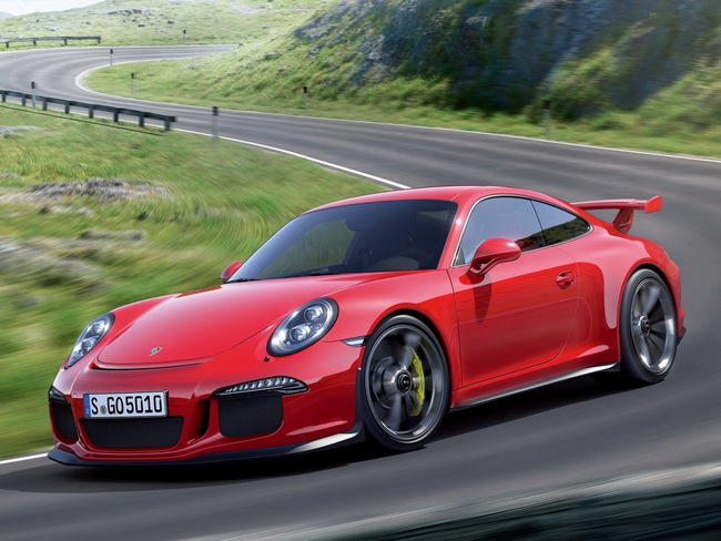 Porsche 911 GT3: Tự hào với sức mạnh và hiệu suất vượt trội 3
