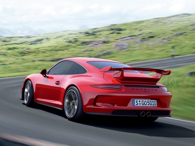Porsche 911 GT3: Tự hào với sức mạnh và hiệu suất vượt trội 7