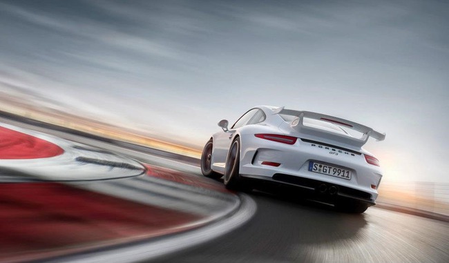 Porsche 911 GT3: Tự hào với sức mạnh và hiệu suất vượt trội 19