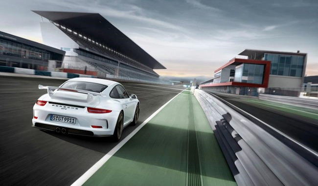 Porsche 911 GT3: Tự hào với sức mạnh và hiệu suất vượt trội 20