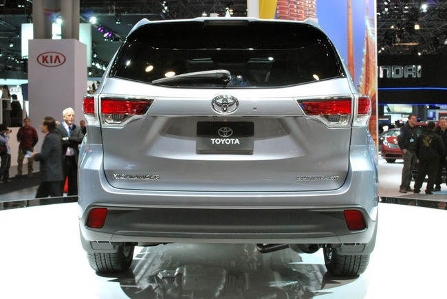 Toyota Highlander 2014: Nhiều thay đổi hứa hẹn 29