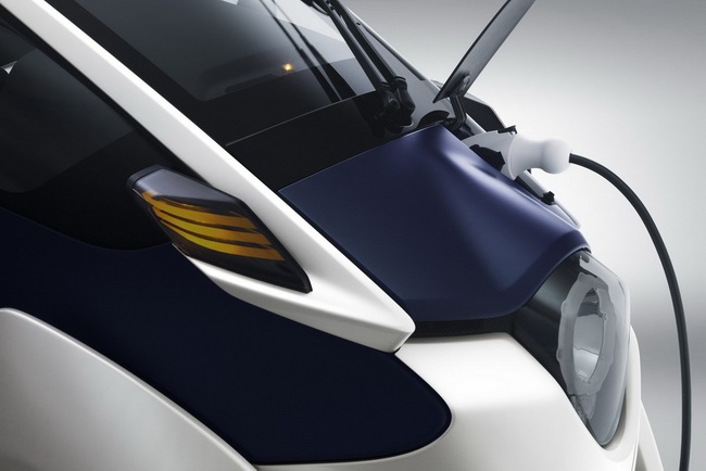 Toyota i-ROAD: Phương tiện cá nhân của tương lai 12