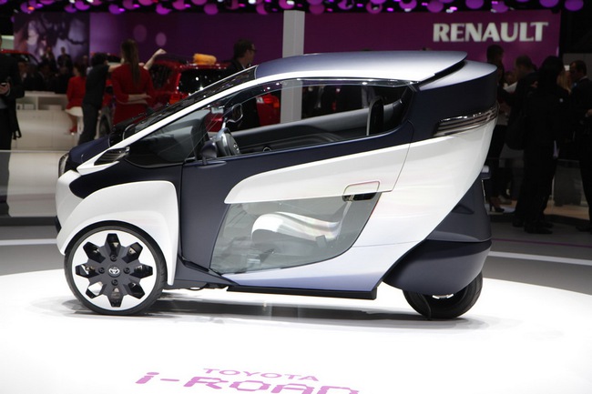 Toyota i-ROAD trình diễn ra tại Genenva 2013 7