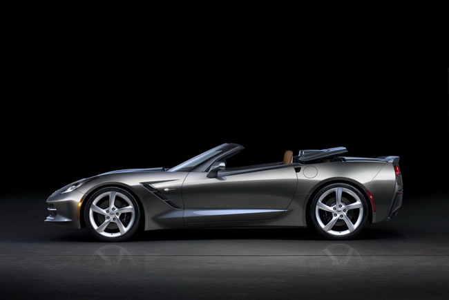 Chiếc Corvette Stingray Convertible đầu tiên có giá 1 triệu Đô la 8