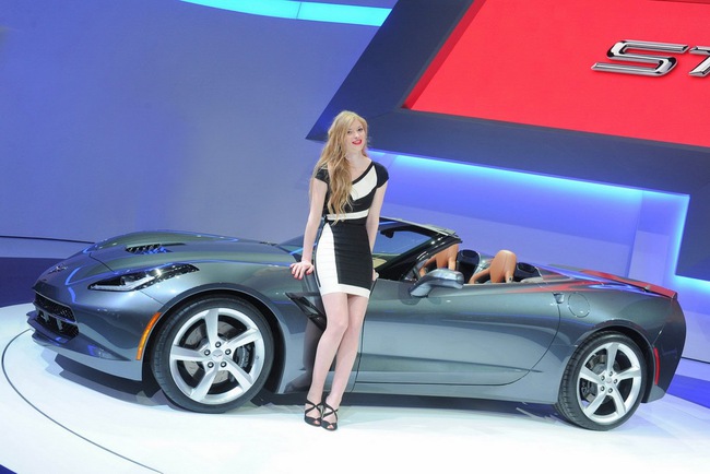 Chiếc Corvette Stingray Convertible đầu tiên có giá 1 triệu Đô la 12