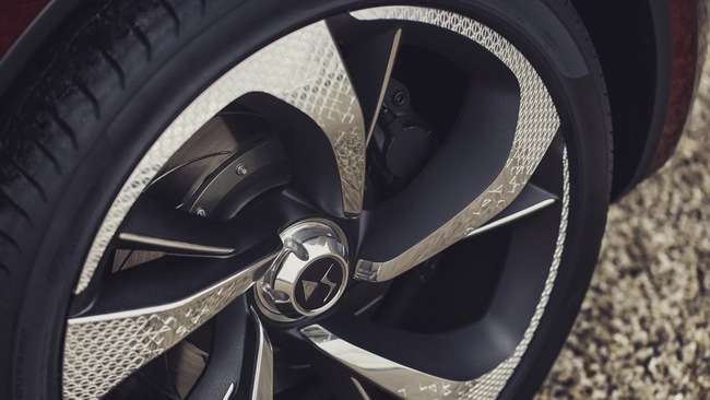 Citroen Wild Rubis – Thách thức mới của xe SUV hạng sang 20