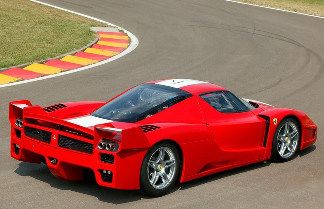 Ferrari FXX – Một cái tên vô cùng đặc biệt 5