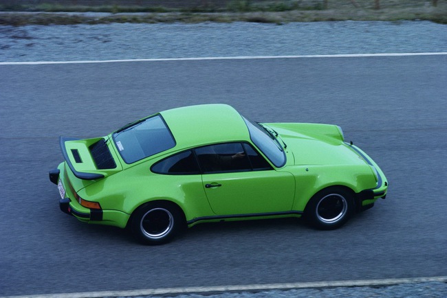 Porsche 911: Huyền thoại xuyên thế kỷ 12