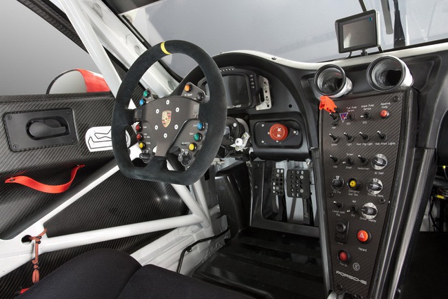 Xế đua Porsche 911 RSR 2013 chính thức trình làng 5