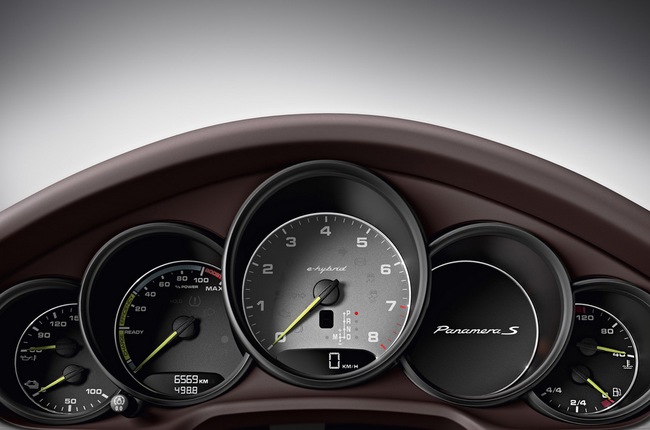 Porsche Panamera 2014: “Xanh” hơn, thêm bản trục cơ sở dài 16