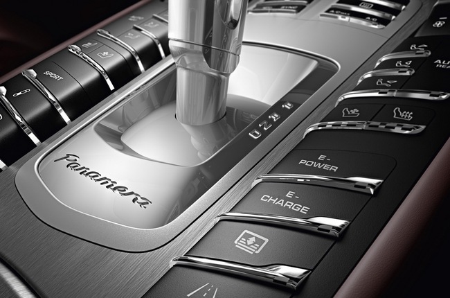 Porsche Panamera 2014: “Xanh” hơn, thêm bản trục cơ sở dài 17