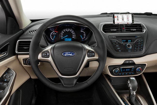 Ford Escort 2015 - Xe cỡ nhỏ và hợp túi tiền mới 10