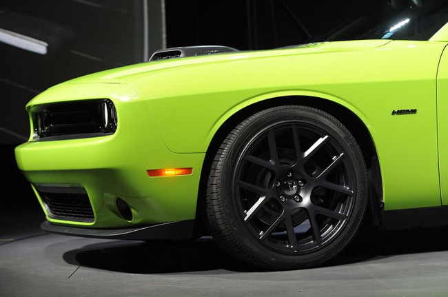 Xe "cơ bắp" Dodge Challenger 2015: Tân cổ giao duyên 11