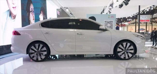 Kia giới thiệu xe sedan K4 mới 2