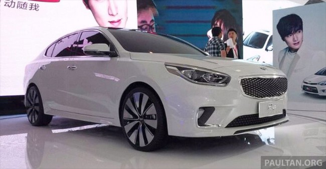 Kia giới thiệu xe sedan K4 mới 3