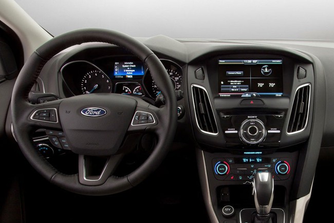 Ford Focus Sedan 2015 lộ diện trước thềm triển lãm New York 11