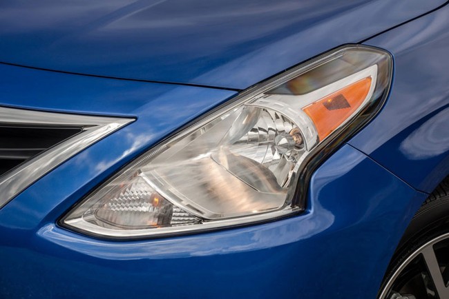 Nissan Versa 2015: Thay đổi thiết kế, vẫn siêu rẻ 6