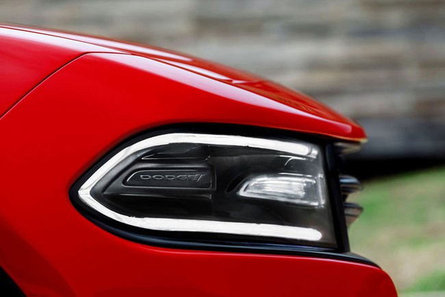 Xe "cơ bắp" Dodge Charger 2015 trình diện 13